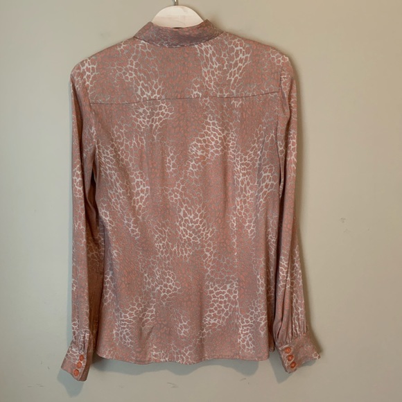 Guess by Marciano size S peach and grey blouse - Picture 11 of 14